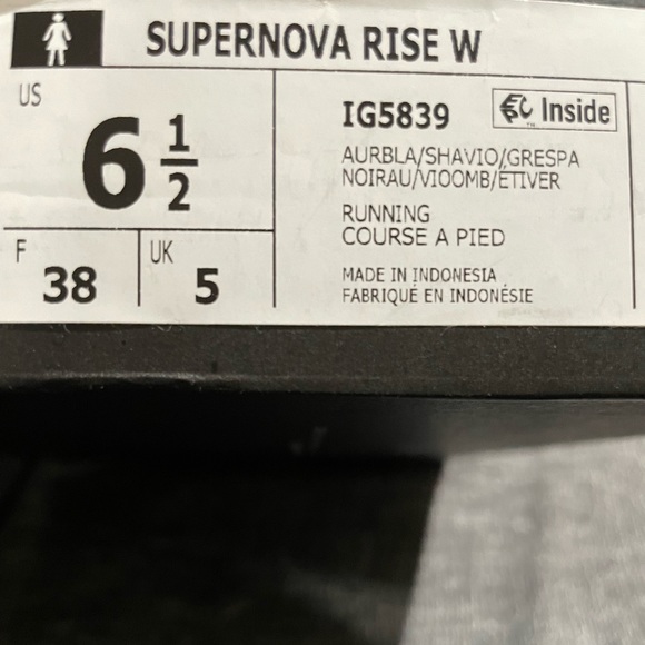 NWT ADIDAS SUPERNOVA RISE - Picture 4 of 4